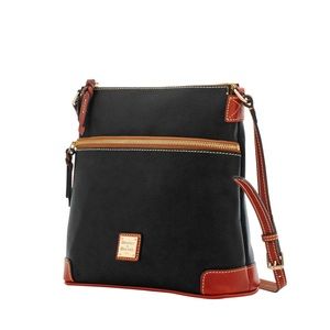 BRAND NEW Dooney and Bourke Pebble Grain Crossbody